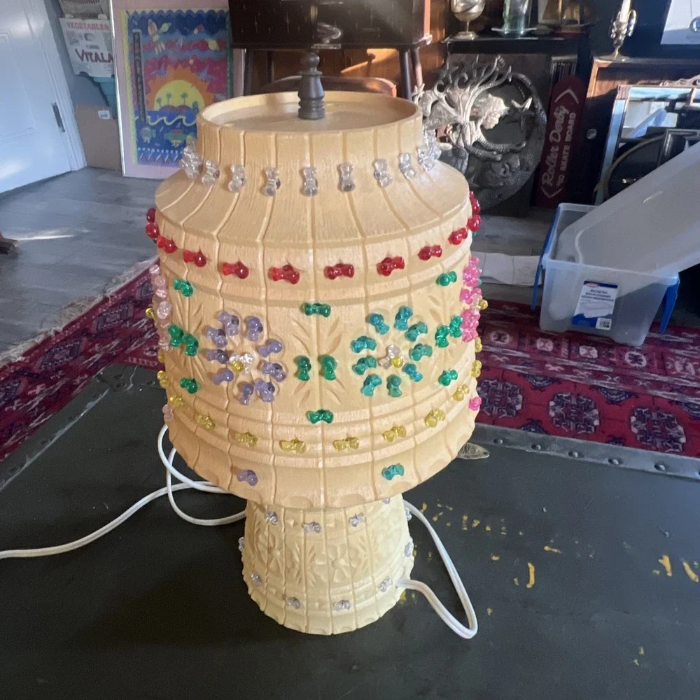 Vintage Lawnware Table Lamp Multicolor Green Red White Pink Yellow 110V 13x7